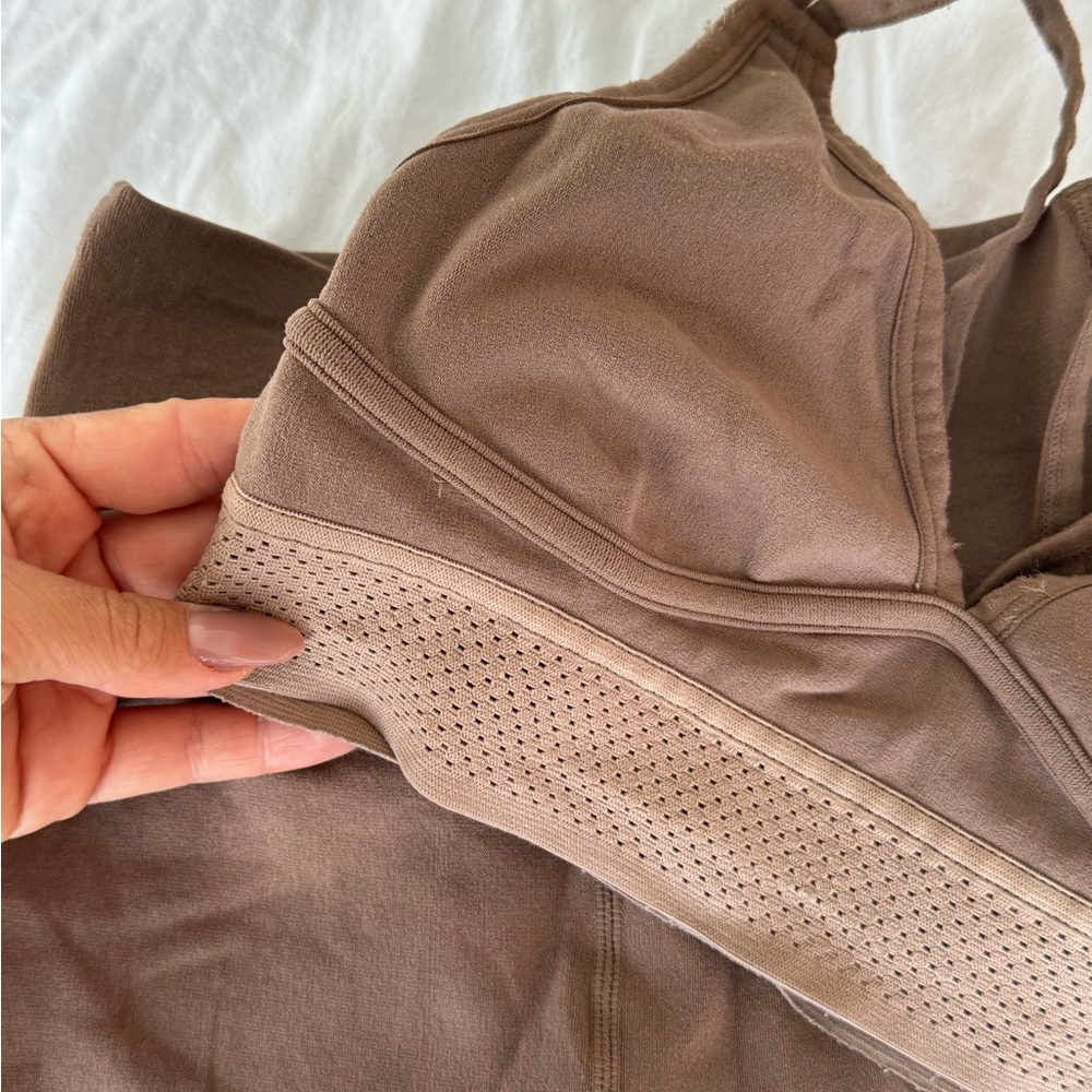 Fabletics Special Edition Mesh Set - Picture 3 of 4